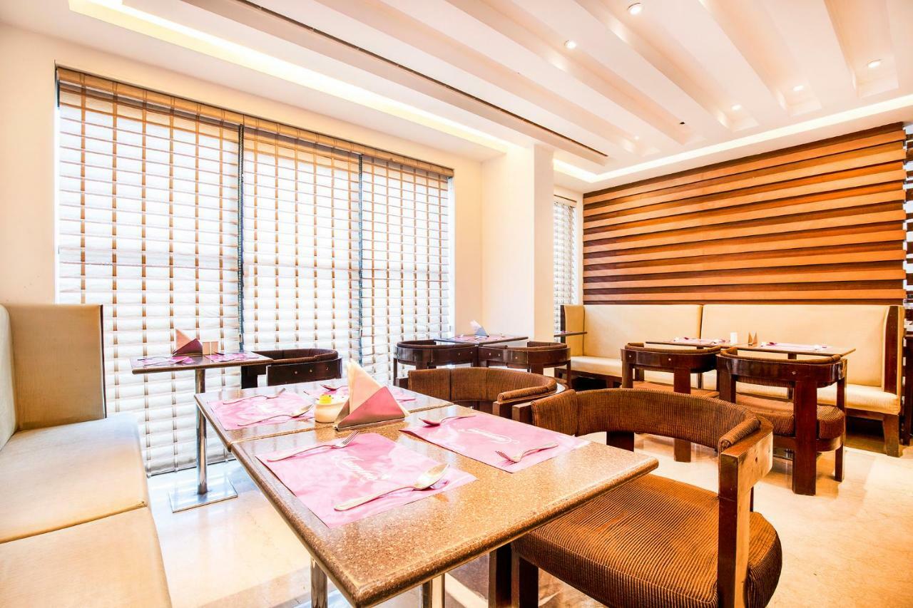 Jasmine Boutique Hotel Jasola Yeni Delhi Dış mekan fotoğraf